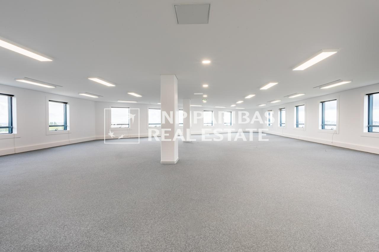 Bureau Noisy-le-Grand 3048m² Location bureau Noisy-le-Grand Seine-Saint-Denis OLBUR2106795 8